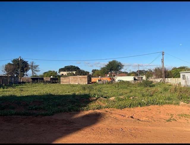 LAND FOR SALE IN CHATSWORTH